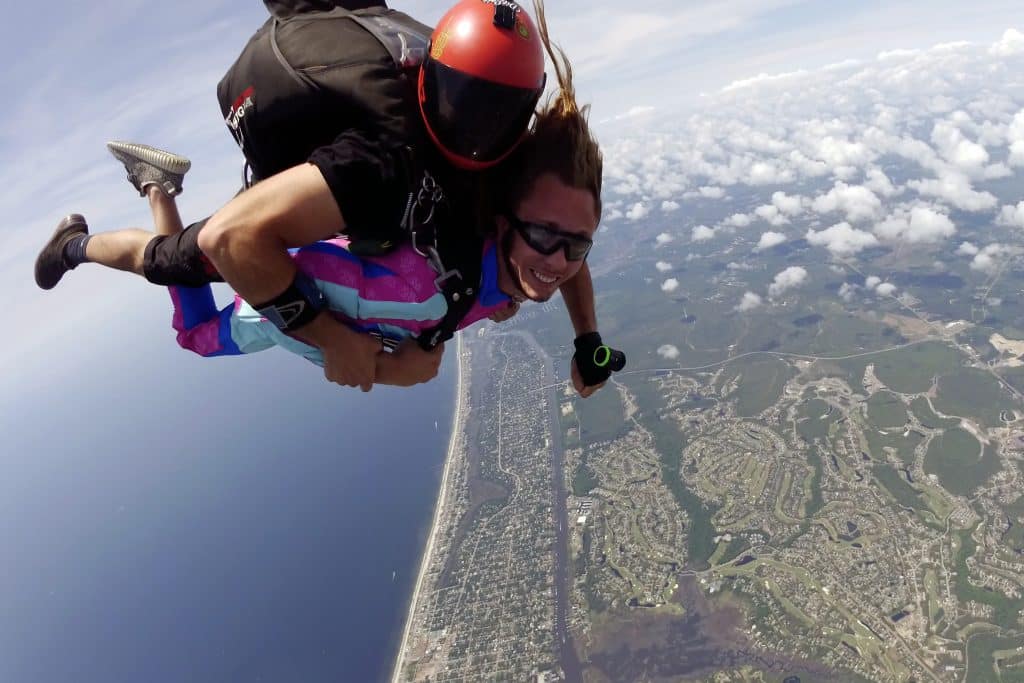 Tim Goodwin skydives to find out the gender of his baby