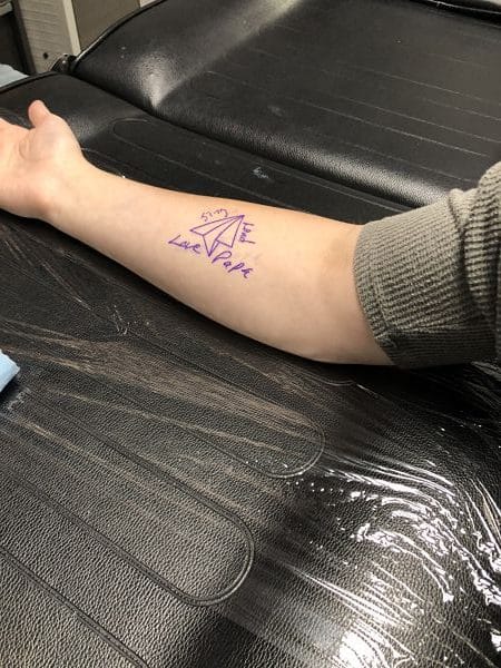 Granddaughter Surprises Grandpa With Tattoo Of Note He Sent Her   TT HPY Granddaughter Surprises Grandpa With Tattoo Of Note He Wrote 05 Opt Rotated 