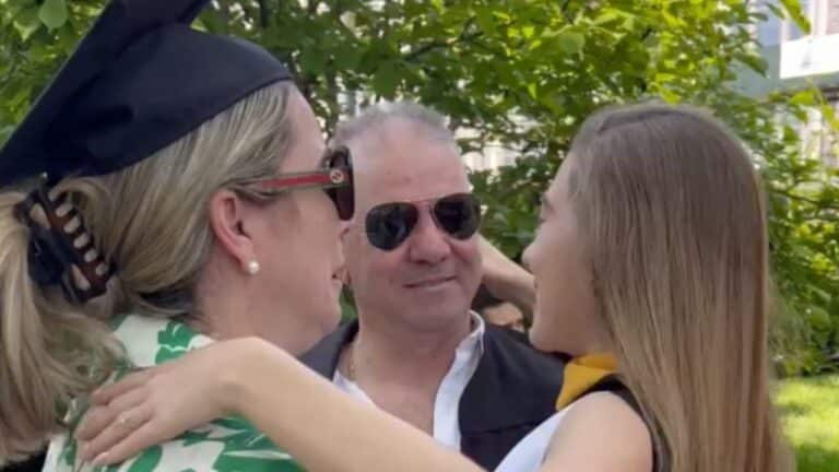 First-Generation Graduate Places Cap and Gown on Parents to Thank Them for Their Sacrifices First-Generation Graduate Places Cap and Gown on Parents to Thank Them for Their Sacrifices
