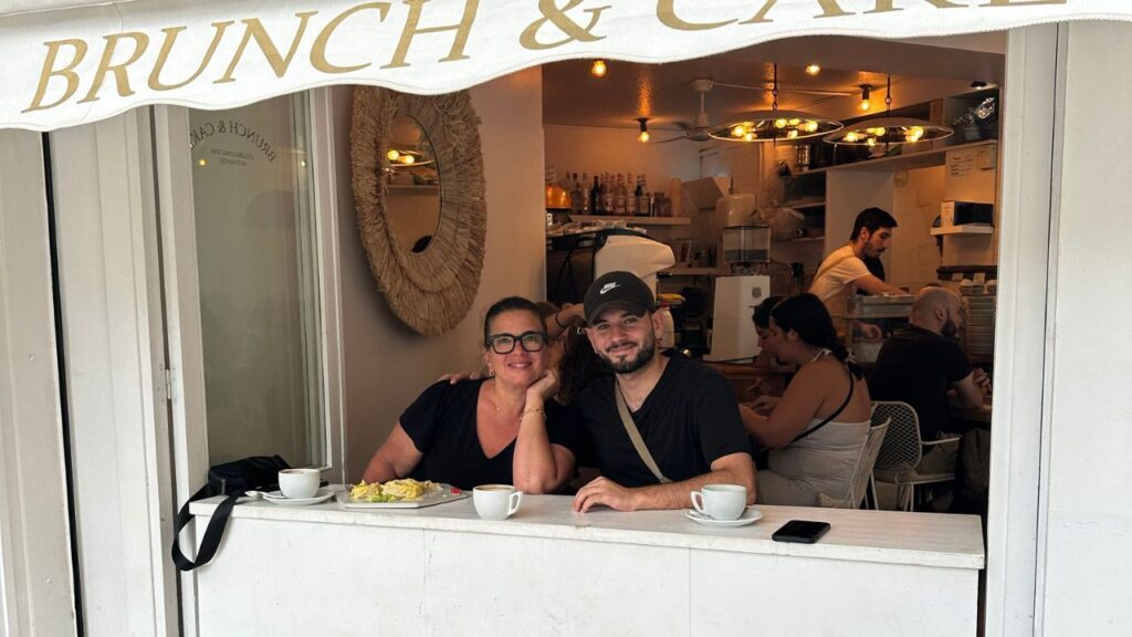 Jacob and Lydia in a Barcelona cafe.