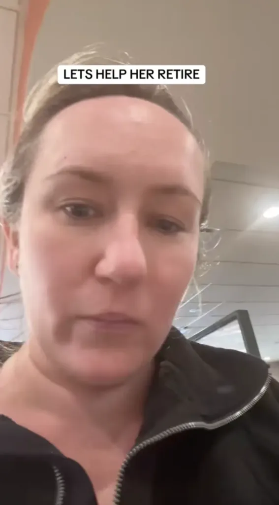 Tammie in a restaurant talking to camera.